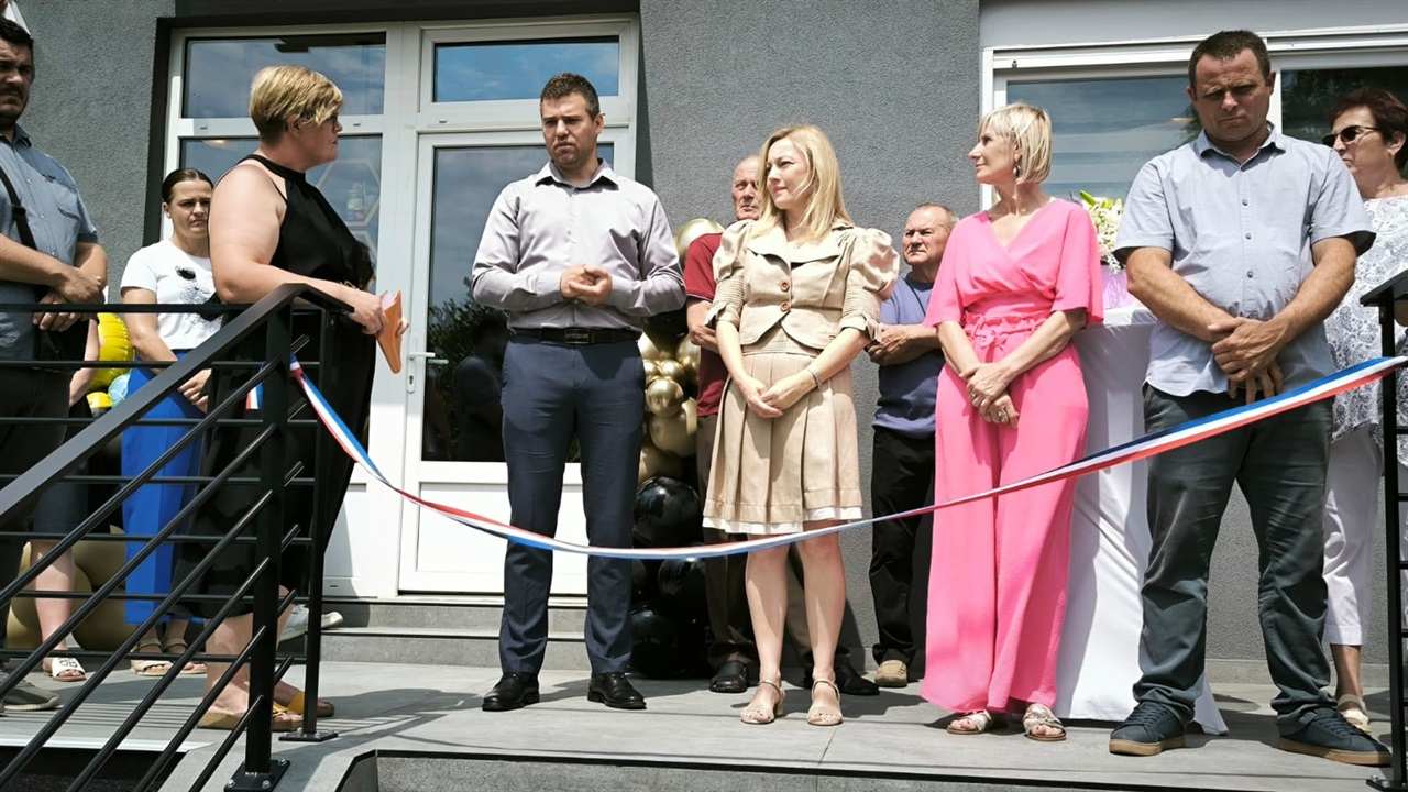 arhiva/novosti/LIPOVLJANI.jpg